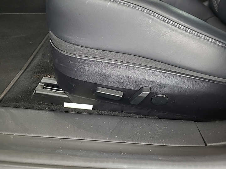 Photo 14 of Tesla Model 3