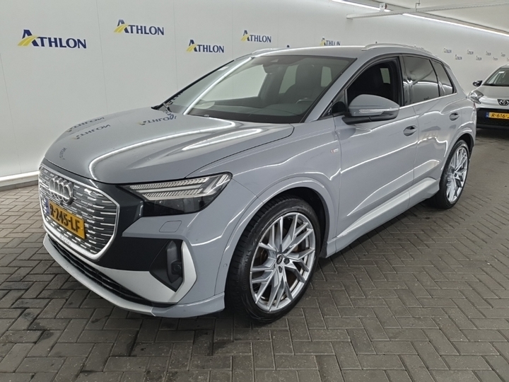 Photo 2 of Audi Q4 e-tron