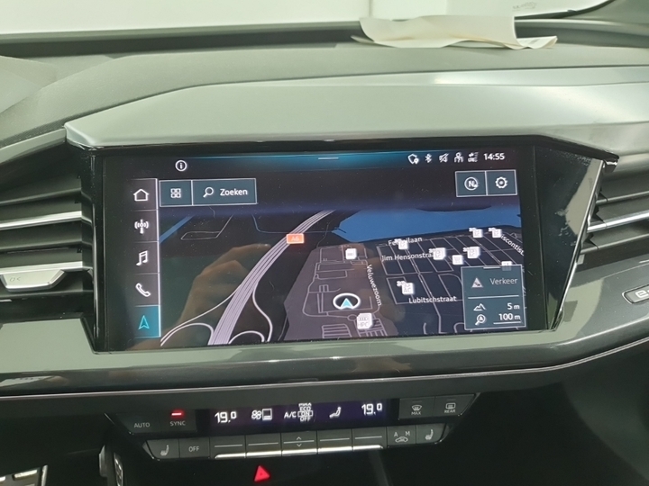 Photo 12 of Audi Q4 e-tron