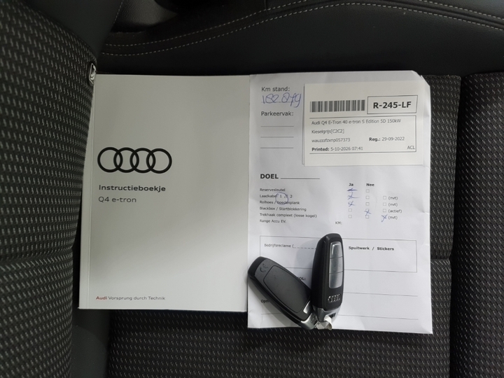 Photo 14 of Audi Q4 e-tron