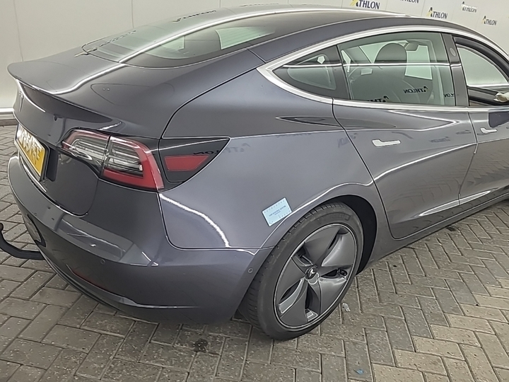 Foto 20 van Tesla Model 3