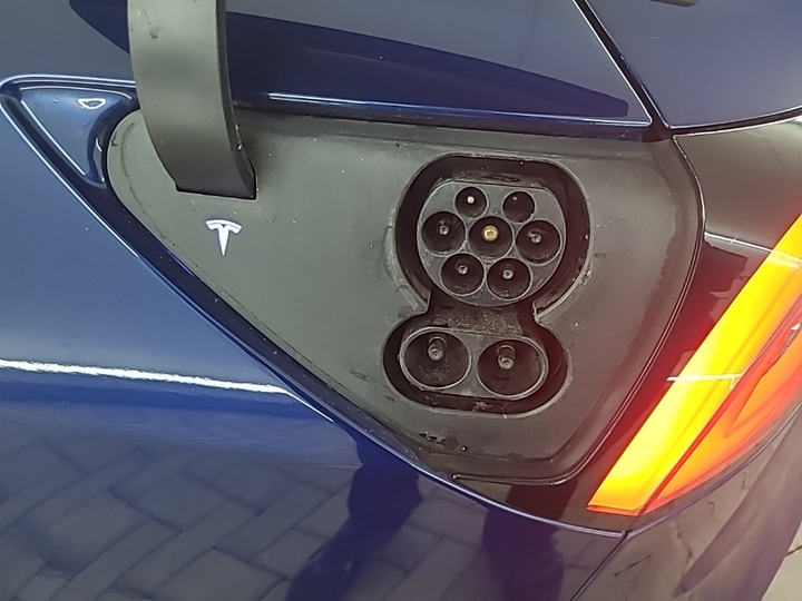 Foto 18 van Tesla Model 3