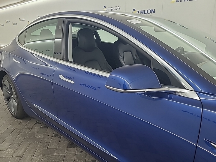 Foto 25 van Tesla Model 3