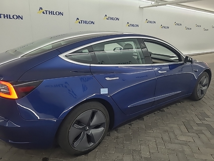 Foto 32 van Tesla Model 3