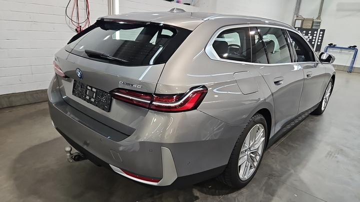 Foto 5 van BMW i5
