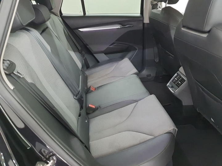 Photo 8 of Skoda Enyaq