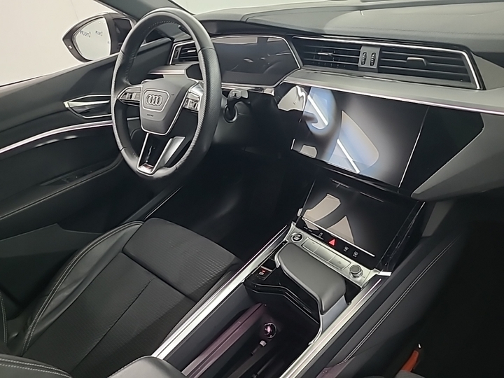 Foto 6 van Audi e-tron sportback