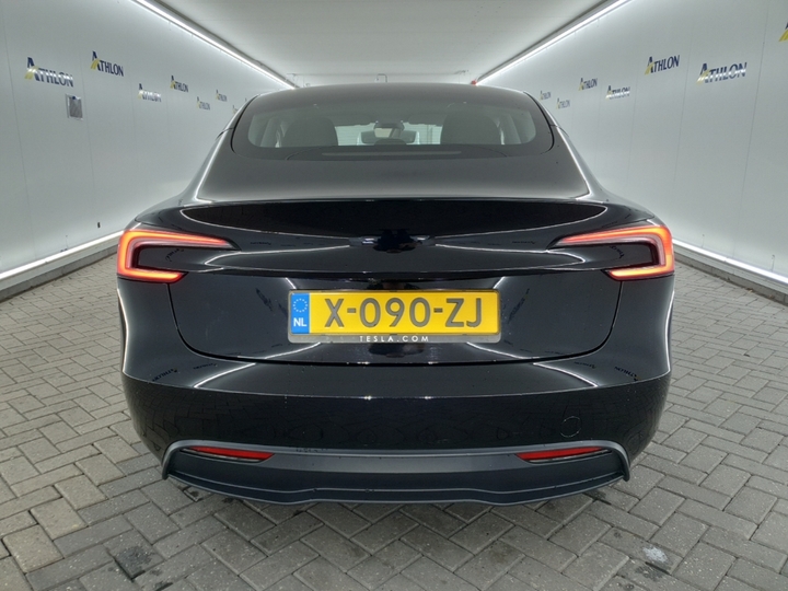 Foto 20 van Tesla Model 3