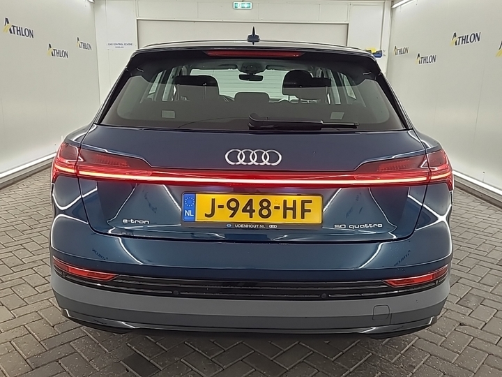 Foto 12 van Audi e-tron