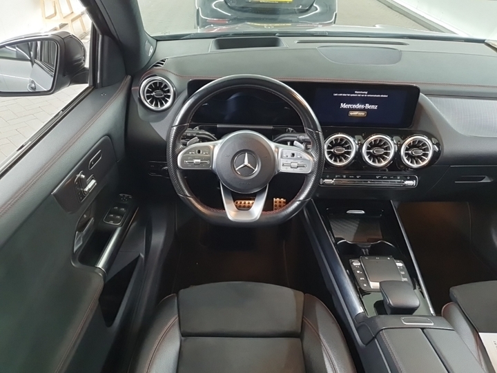 Foto 7 van Mercedes EQA