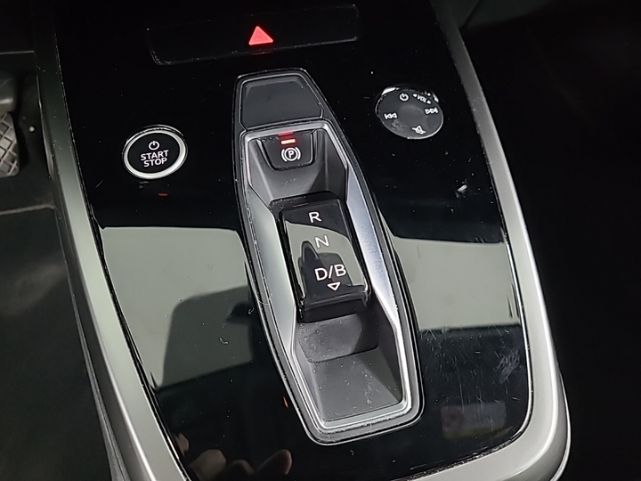 Foto 13 van Audi Q4 e-tron