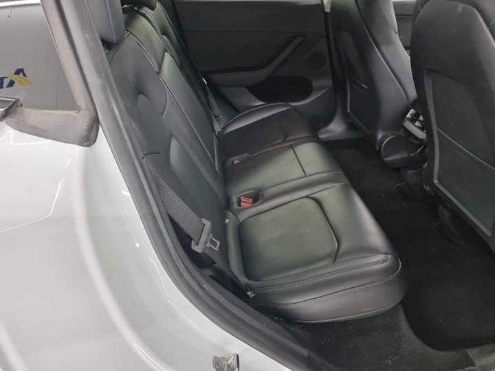 Foto 8 van Tesla Model Y
