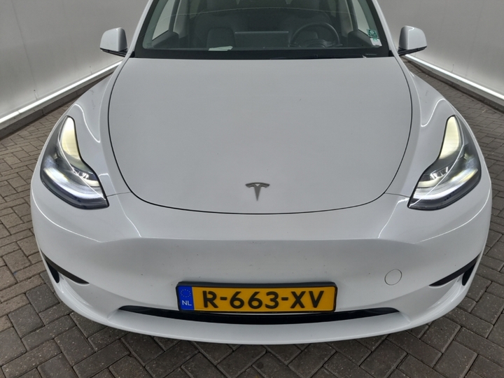 Foto 17 van Tesla Model Y