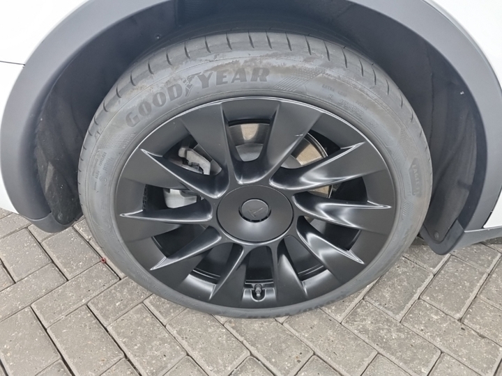 Foto 18 van Tesla Model Y