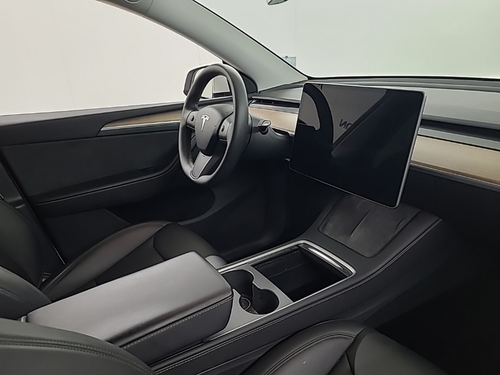 Foto 6 van Tesla Model Y