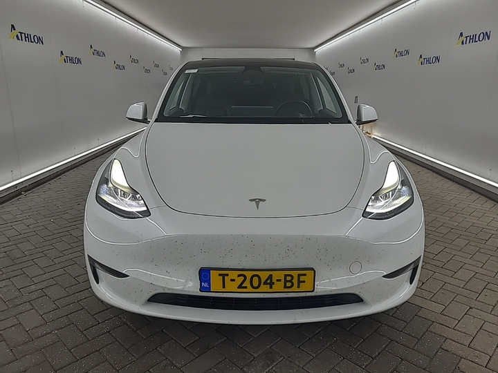 Foto 17 van Tesla Model Y