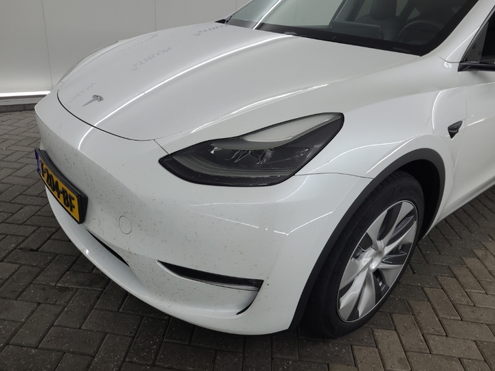 Foto 20 van Tesla Model Y