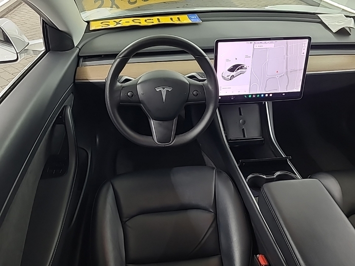 Foto 9 van Tesla Model 3