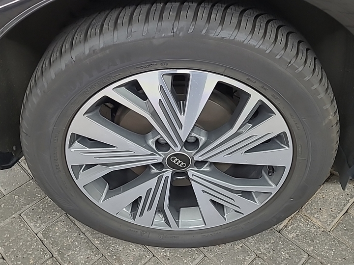 Foto 19 van Audi Q4 e-tron