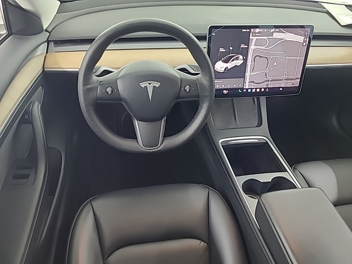 Foto 9 van Tesla Model 3