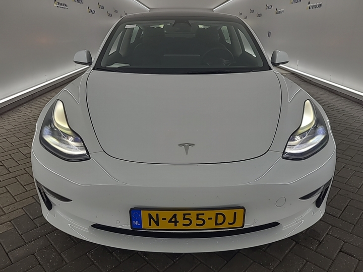 Foto 16 van Tesla Model 3