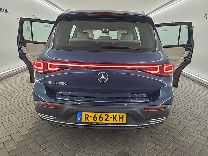 Foto 17 van Mercedes EQB