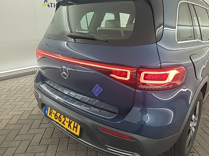 Foto 25 van Mercedes EQB