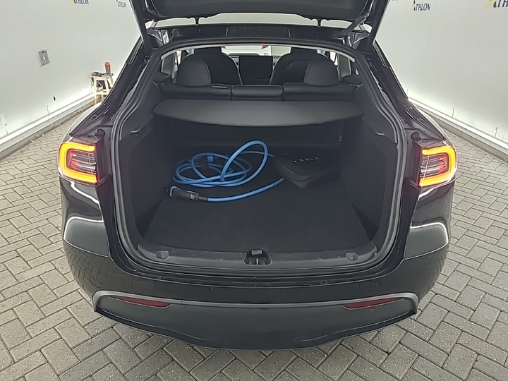 Foto 2 van Tesla Model Y