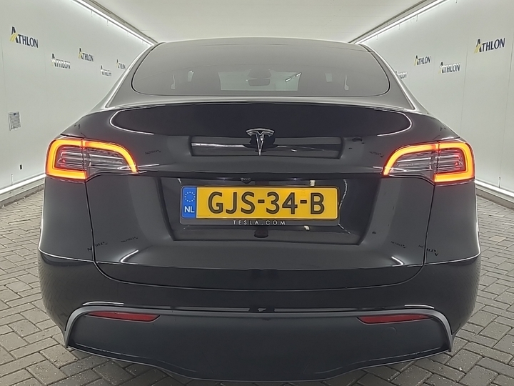 Foto 11 van Tesla Model Y