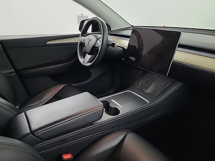 Foto 5 van Tesla Model Y
