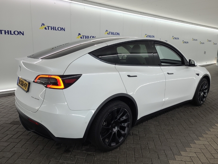 Foto 4 van Tesla Model Y