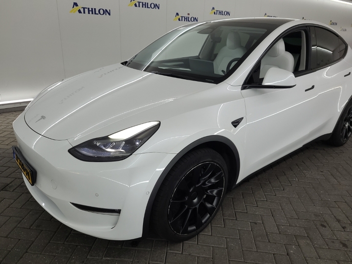Foto 20 van Tesla Model Y
