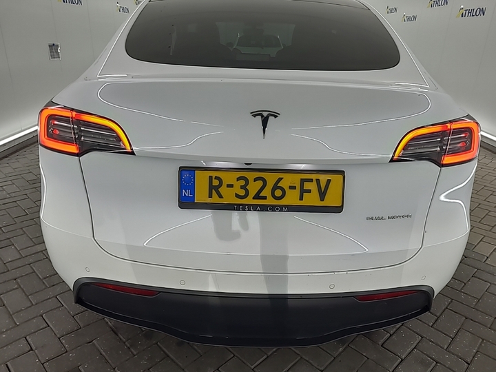 Foto 23 van Tesla Model Y