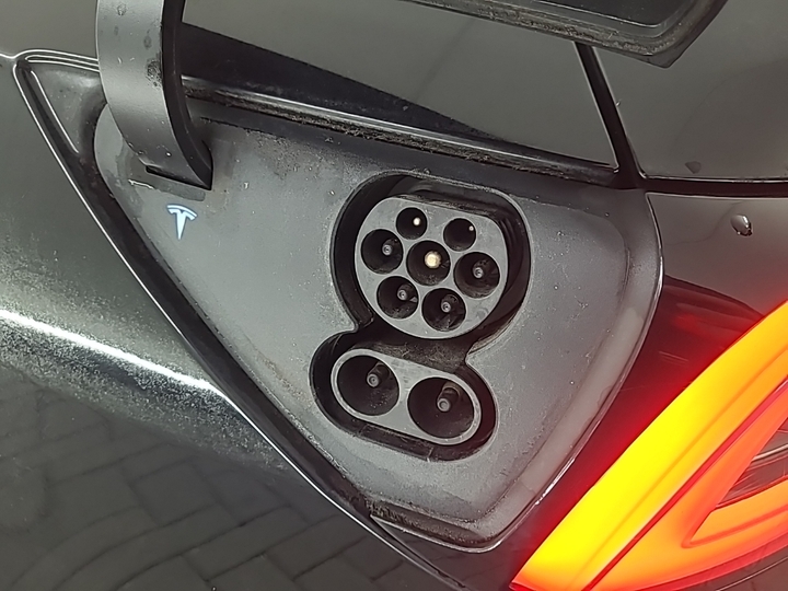 Photo 15 of Tesla Model 3