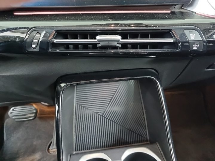 Foto 11 van BMW ix1