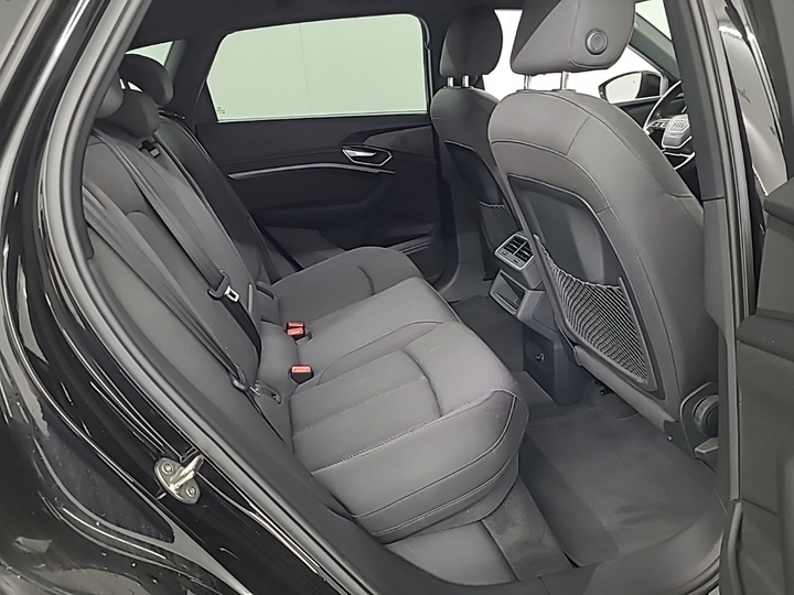 Foto 7 van Audi e-tron