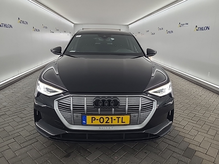 Foto 16 van Audi e-tron