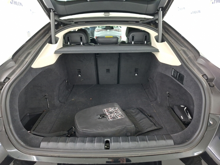 Foto 6 van BMW i4