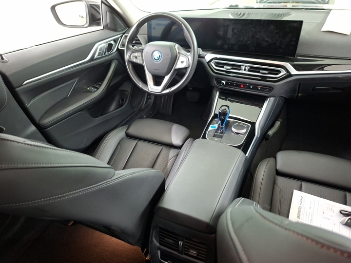 Foto 7 van BMW i4