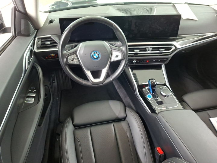 Foto 9 van BMW i4