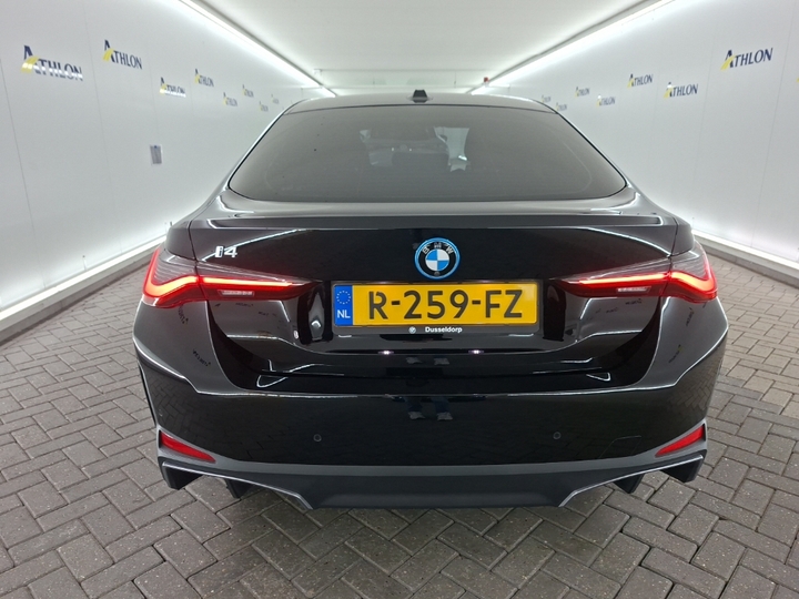 Foto 15 van BMW i4