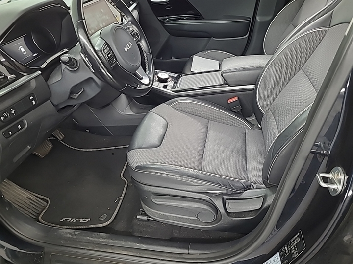 Foto 21 van Kia Niro