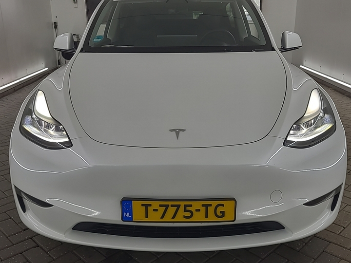 Foto 15 van Tesla Model Y