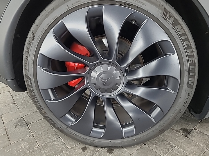 Foto 17 van Tesla Model Y