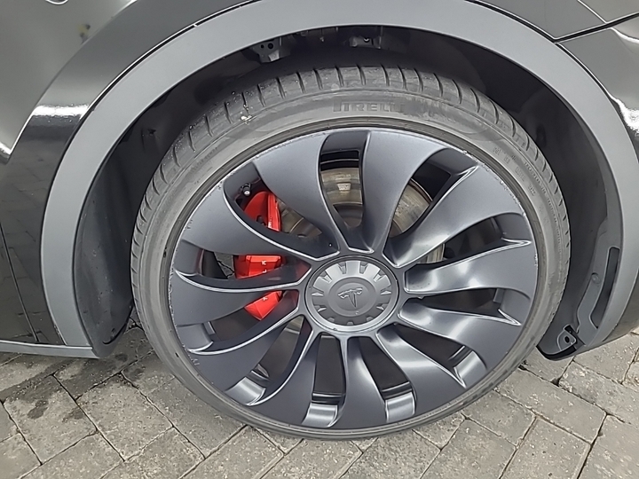 Foto 18 van Tesla Model Y