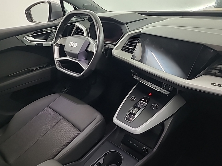 Foto 7 van Audi Q4 Sportback e-tron