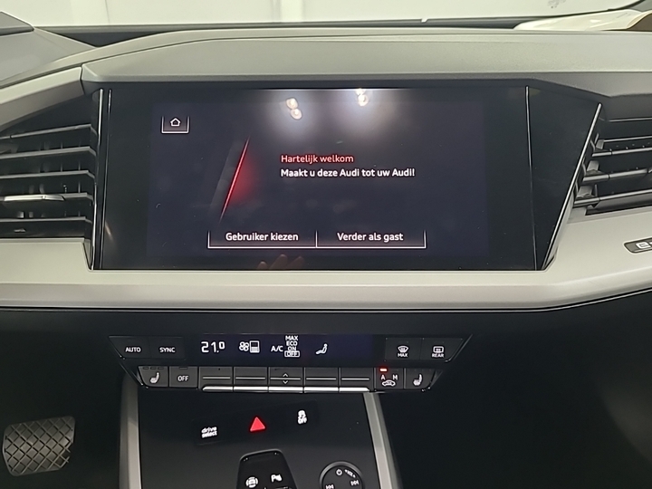 Foto 11 van Audi Q4 Sportback e-tron