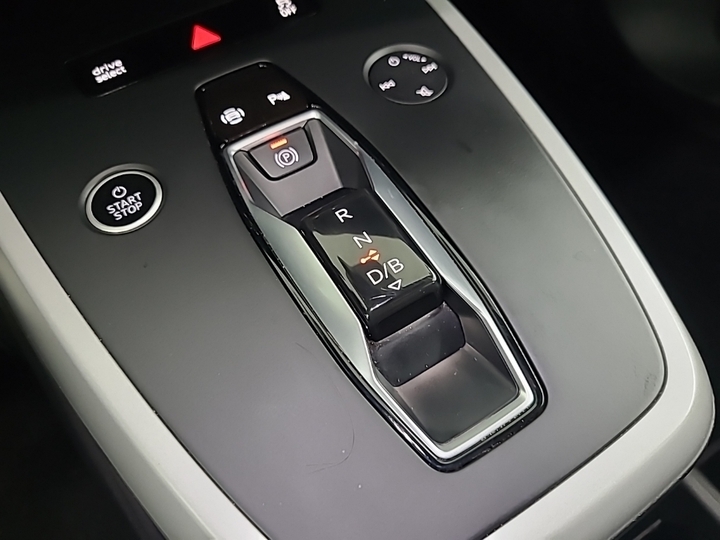 Foto 13 van Audi Q4 Sportback e-tron
