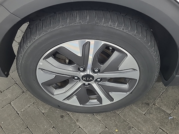 Foto 14 van Kia Niro