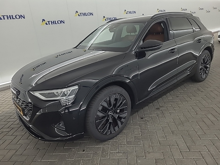 Foto 2 van Audi Q8